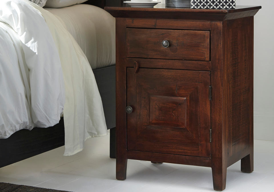 AFB013792CharloweNightStand1 Cincinnati Overstock Warehouse