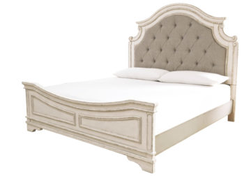 Realyn Two-Tone Queen Panel Bed