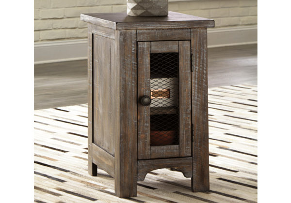 T446-Danell_Ridge_Chair_Side_Table
