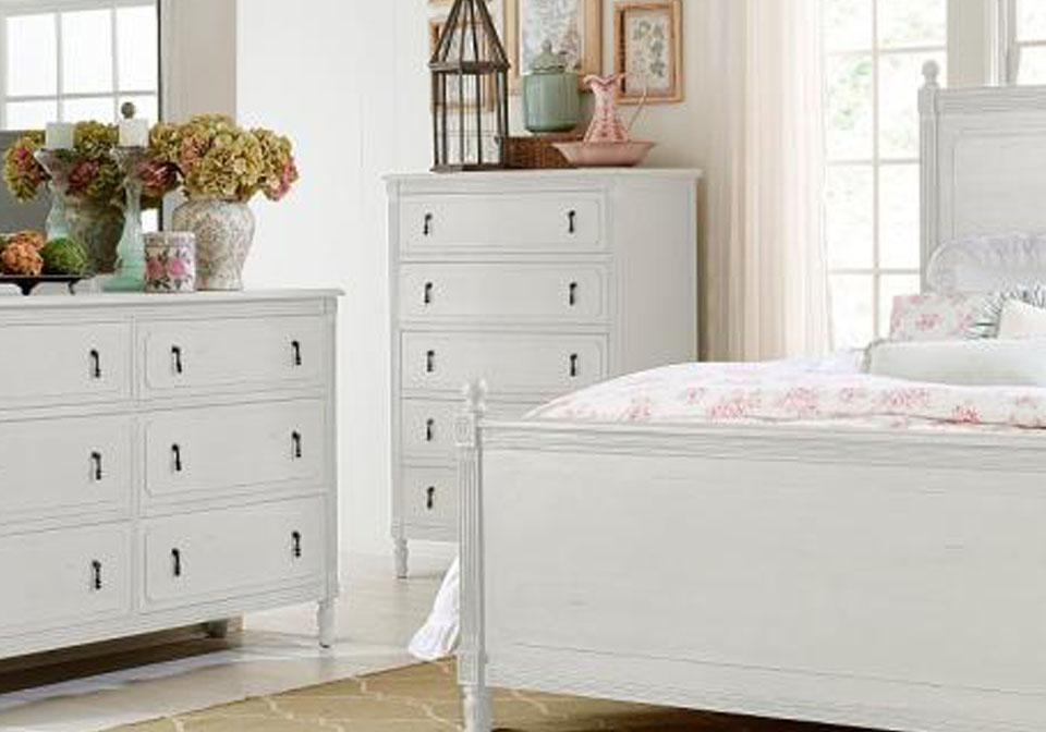 Aviana White Five Drawer Chest Cincinnati Overstock Warehouse