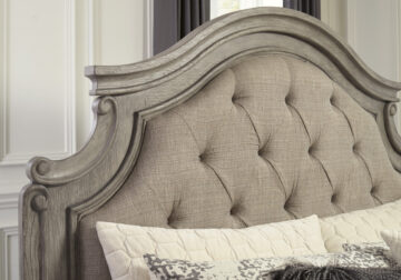 Lodenbay Antique Gray King Panel Bed Set