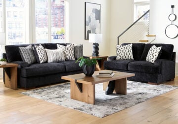 Whitmore Manor Black Pearl Sofa Set